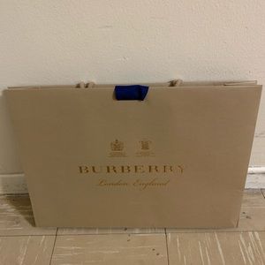 Burberry shopping bag